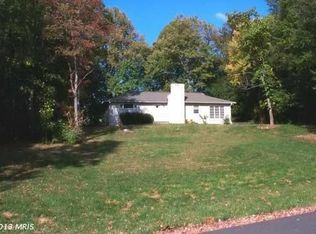 9108 Ridge Ln, Vienna, VA 22182