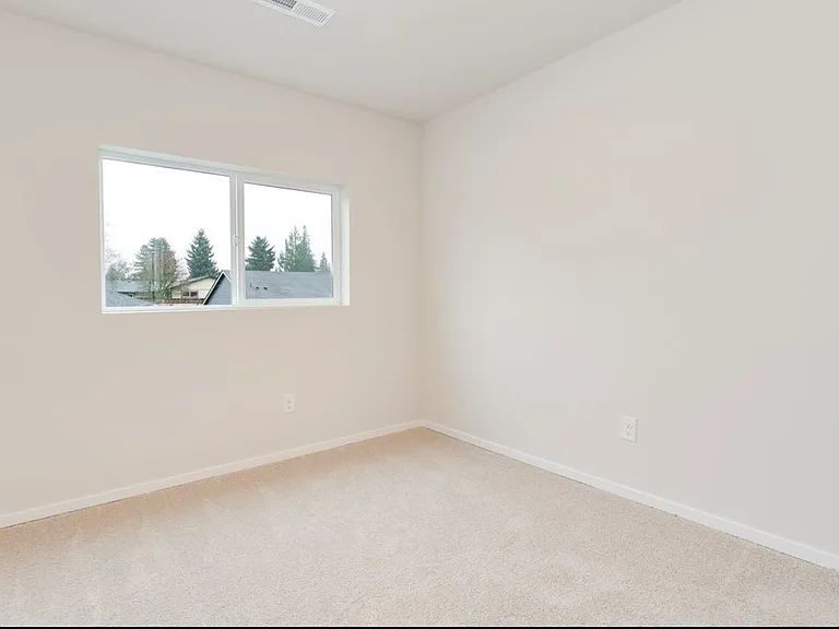 1410 NE 123rd Ave — Photo 12