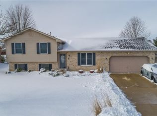 3240 Bittersweet Dr, Troy, OH