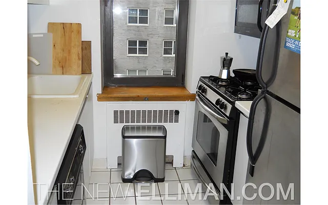 Rented by Douglas Elliman | media 21