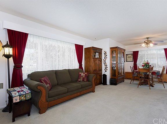 5th image of 609 W Hawthorne St