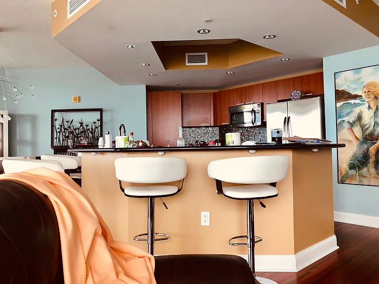 241 Riverside Dr #2102-2 — Photo 9