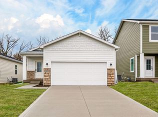 1028 NW Macarthur Ln, Waukee, IA 50263