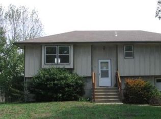 513 S Truman Rd, Archie, MO 64725
