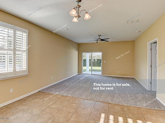 3rd image of 21 Carlson Ct
