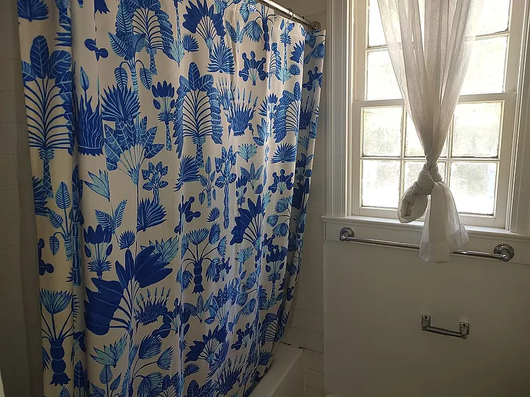 2102 Yellow Jacket Ln #B — Photo 4
