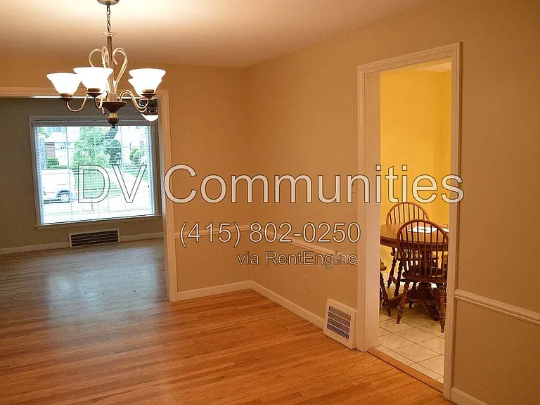 23805 E Groveland Rd — Photo 8