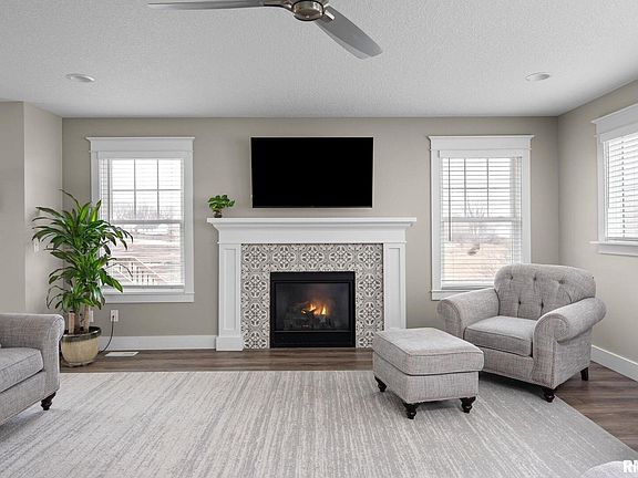 5th image of 6205 Lillie Ave