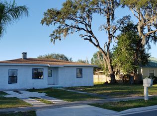 830 Woodlawn Dr, Sebring, FL 33870