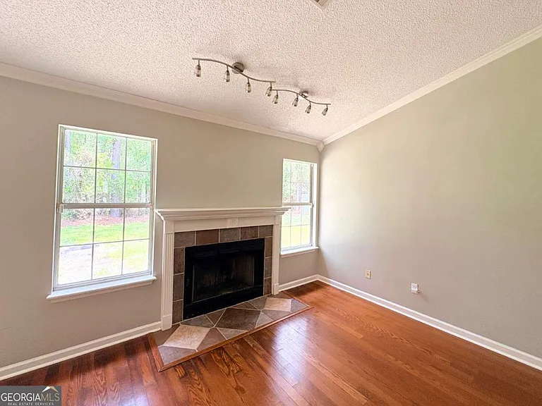 236 Woodbridge Rd — Photo 9