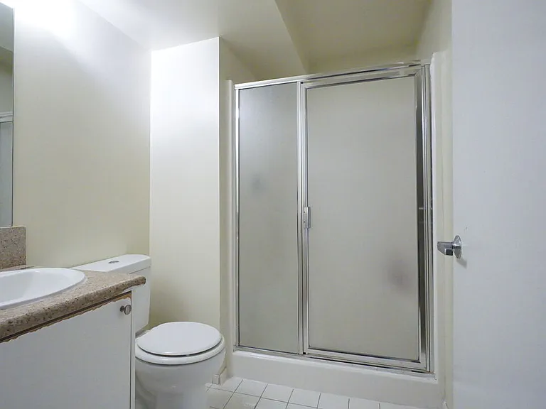 922 W 23rd St #101 — Photo 12