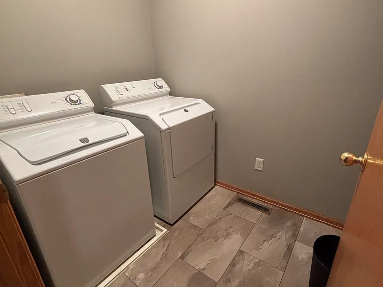8936 Pheasant Ln — Photo 7