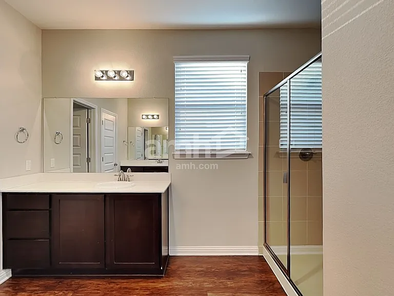 8112 Turnberry Ln — Photo 15