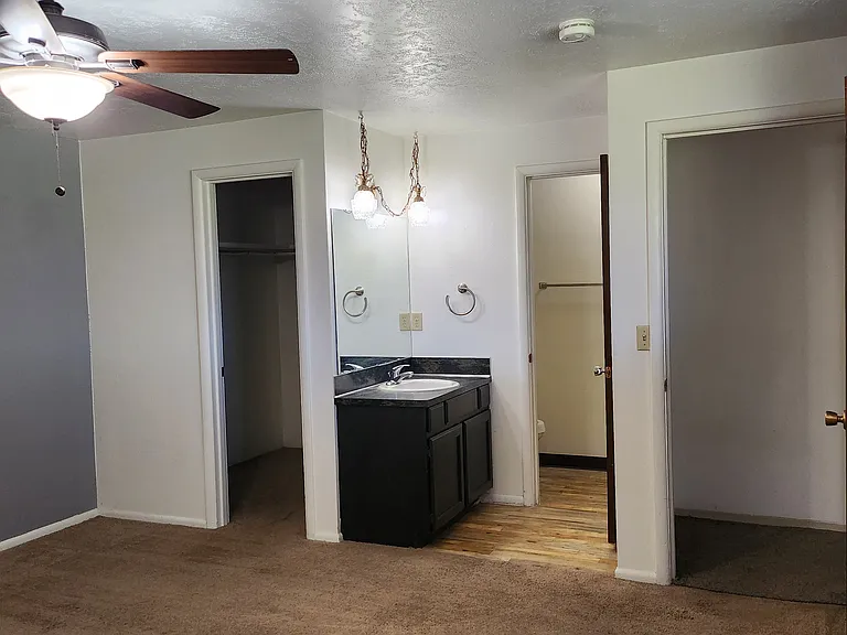 4852 N Sunderland Dr — Photo 13