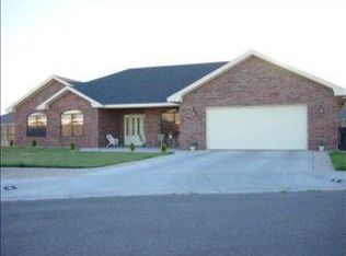 4 Tottenham Ct, Roswell, NM 88201