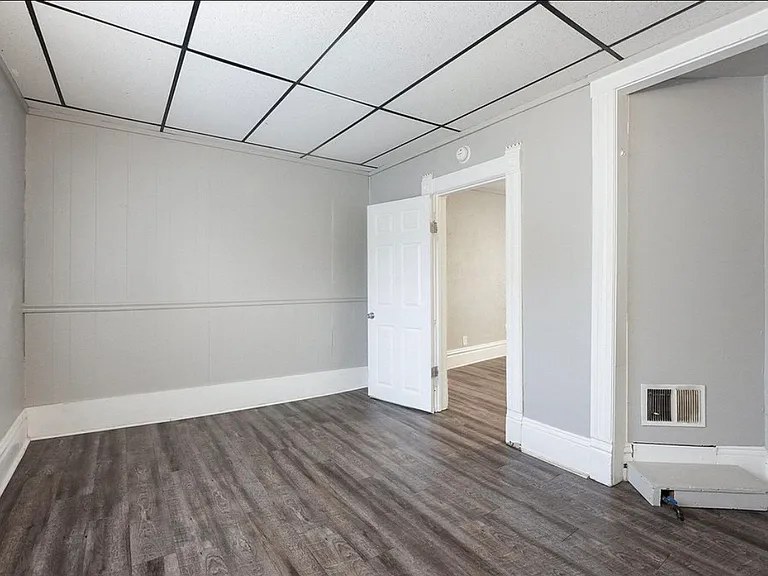 1043 Bridge St NW #2 — Photo 10