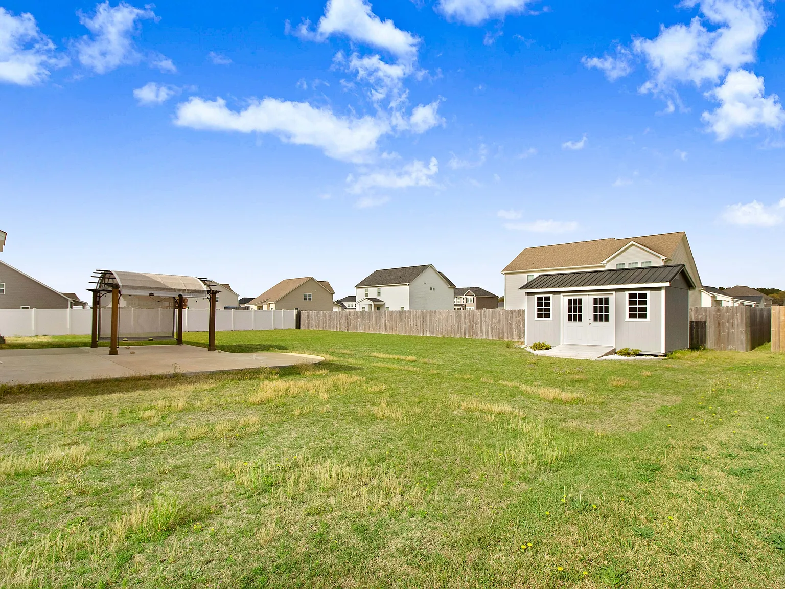 105 Salmon Lane - 1 — Photo 4