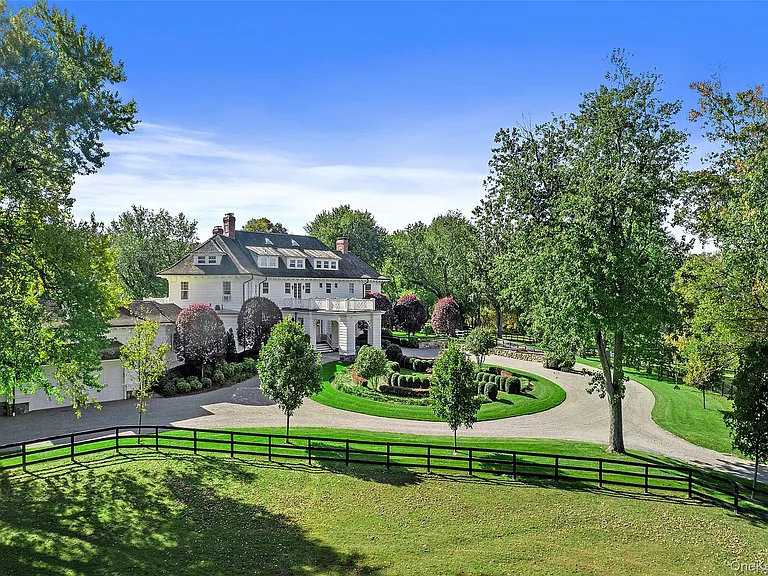 270 Guard Hill Rd — Photo 1