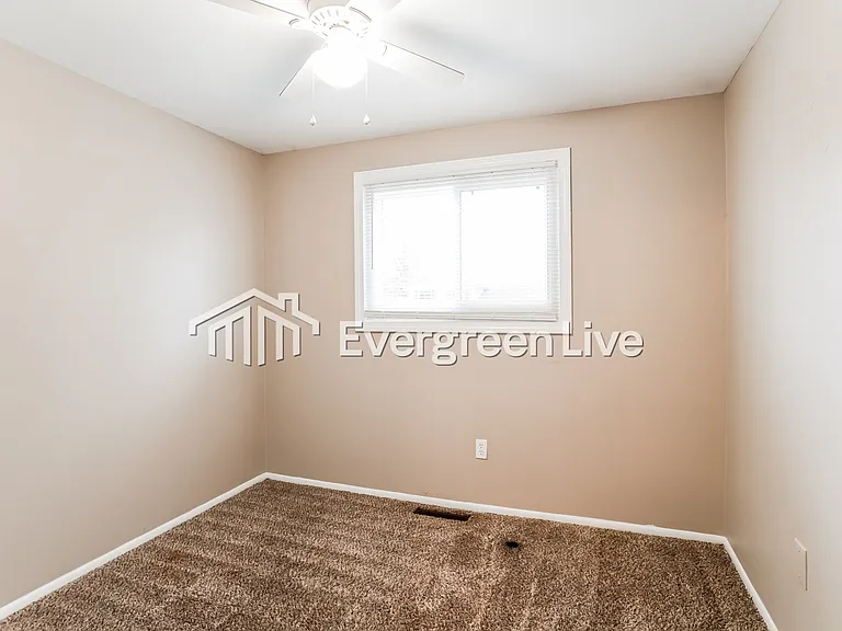 5036 Albany Dr — Photo 10