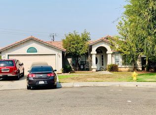 404 Blueridge Dr, Madera, CA 93637