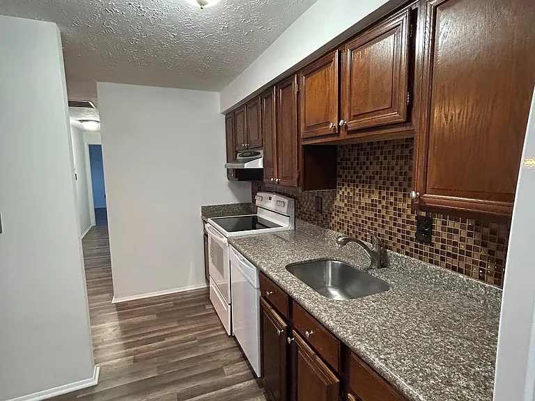 12405 Hickory Tree Way #613 — Photo 15