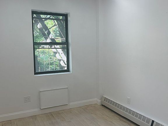 5th image of 447 W 47th St APT 2