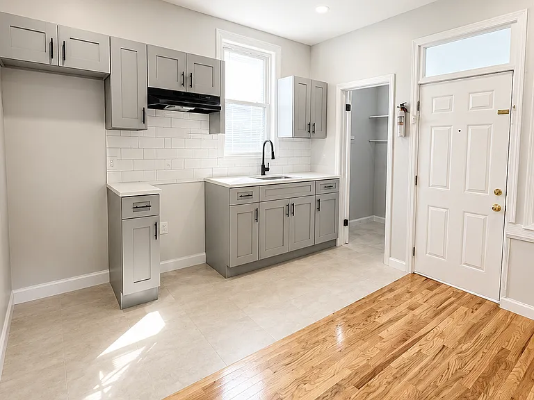 29 Baldwin Ave #2 — Photo 2