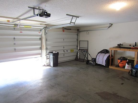 2nd image of 101 Oakwood St