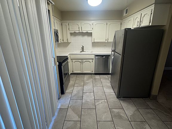 2nd image of 6020 N Poplar Ave #201