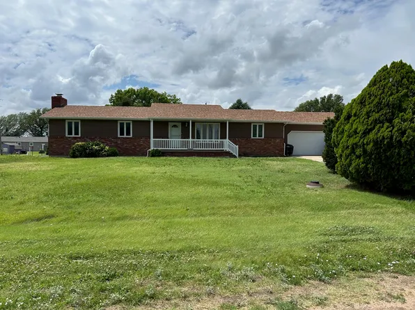 4005 Charles St, Albert, KS 67511