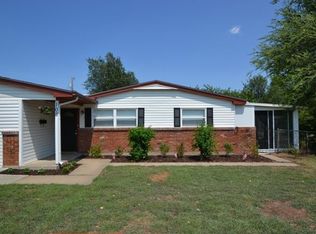 108 Woods Ave, Moore, OK 73160