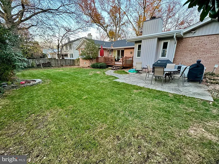 6910 Park Terrace Dr — Photo 36
