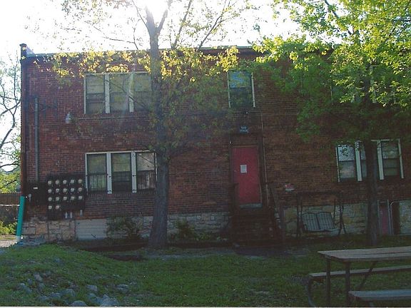 2nd image of 1122 Askew Ave APT 14