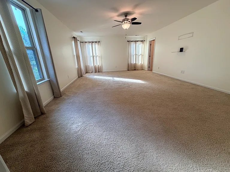5816 Selkirkshire Rd — Photo 44