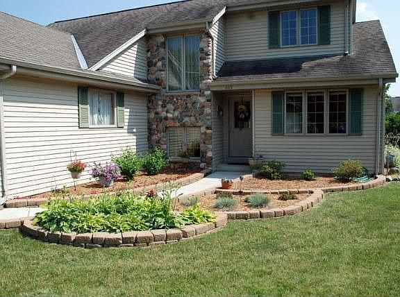 2nd image of 605 Shady Glen Ln