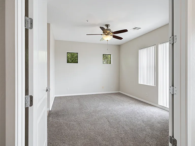 4747 E Culver St — Photo 27