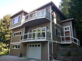 9270 California Ave SW, Seattle, WA 98136