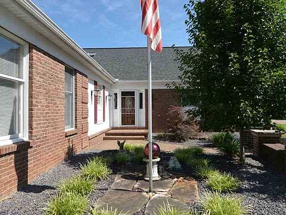 2nd image of 301 Plaza Dr