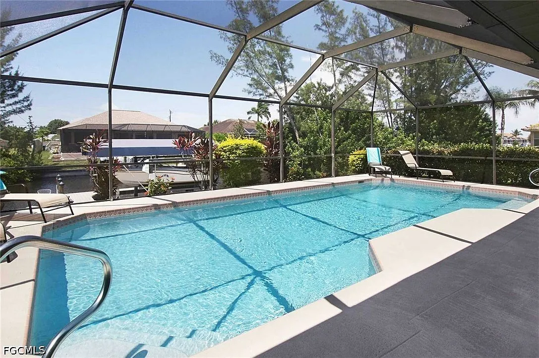 3 bed, 2.0 bath, 1625 sqft, $5,080 — Photo 1