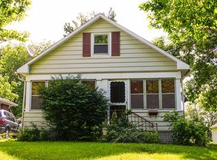 1029 S 16th St, Quincy, IL 62301