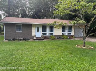 123 Stillwater Dr, Pocono Summit, PA 18346