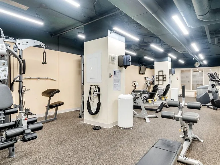 5500 Holmes Run Pkwy #101 — Photo 21