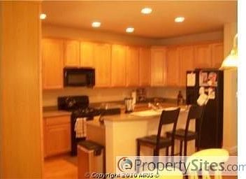 3rd image of 8206 Oak Lawn Dr Unit 127