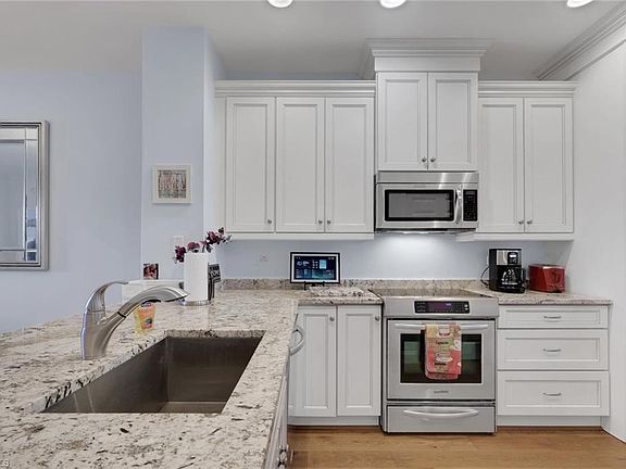 4th image of 8241 Parkstone PL #106