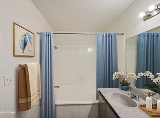 Village Square, Las Vegas, NV 89115
