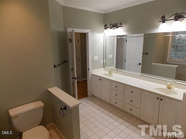 205 Berry Hill Dr — Photo 14