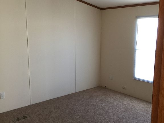 2nd image of 72 Ellen Dr