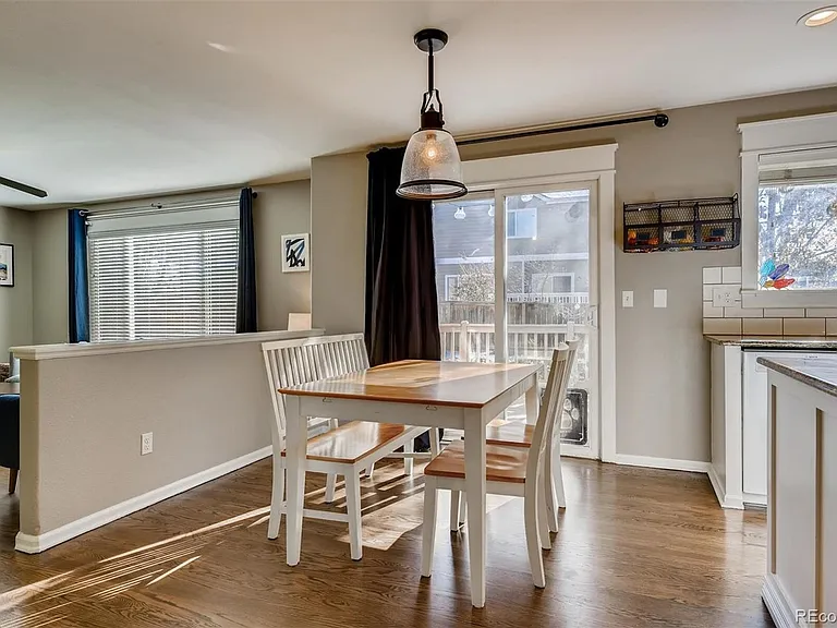 1118 Riddlewood Ln — Photo 13