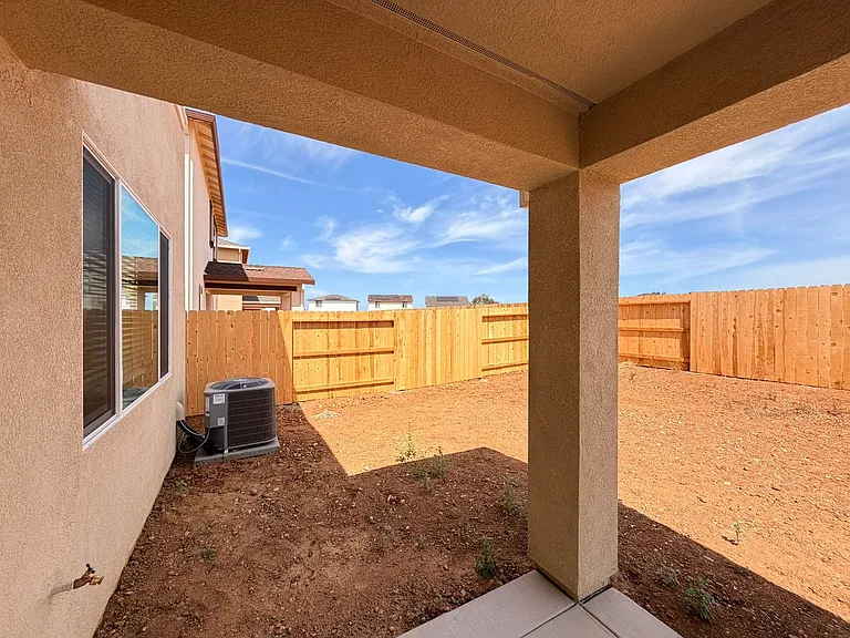 12629 Hereford Ave — Photo 33