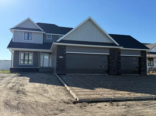 6600 Riggs Rd, Grand Forks, ND 58201